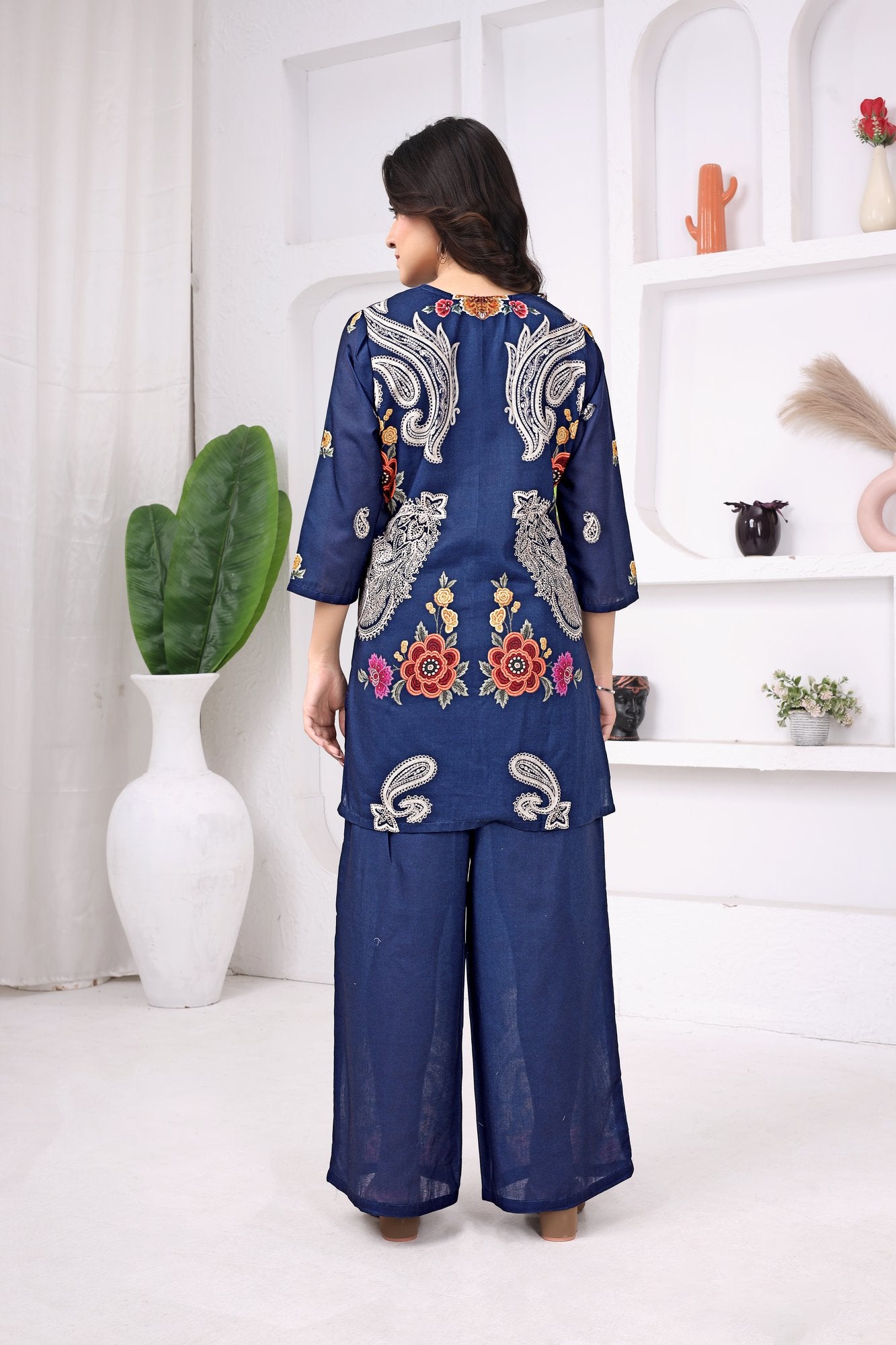 Nilkanth Paisley Co-ord — front